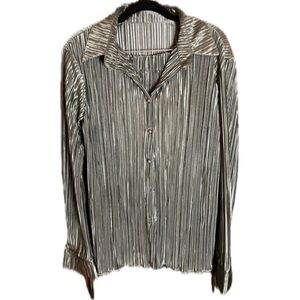 Metallic Silver Plisse Button-Up Short Set -Med